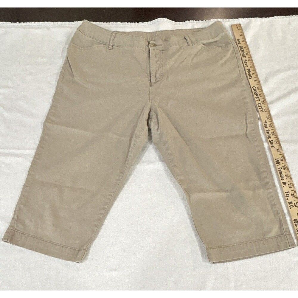St. John's Bay Women's Beige TwillCapri Pants Size 18 Cotton/Spandex Pockets0055